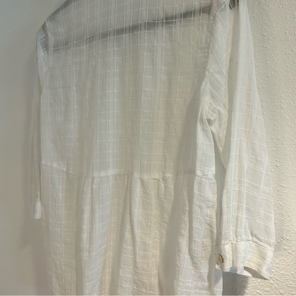 J. Jill Textured White Button-Down Shirt Size Small - Picture 4 of 7